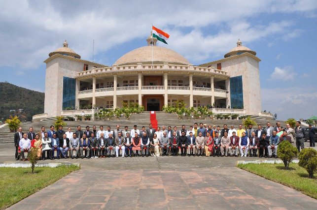 Governor of Manipur a Photo session with Elected members of 11th Manipur Assembly  on 21.3.17.jpg